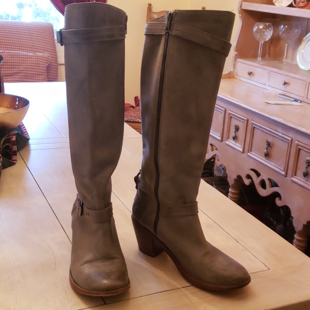 Frye Carmen Zip Riding Boots Distressed Gray 8.5